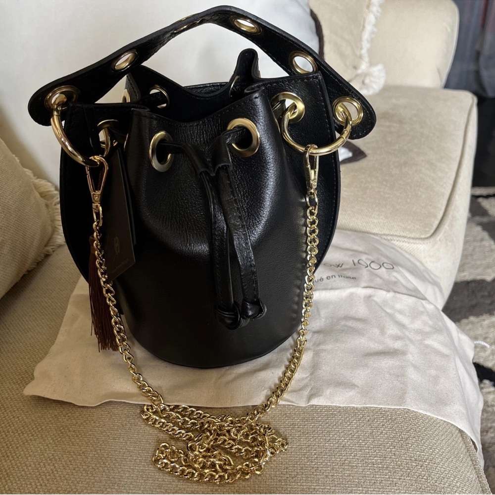 Nwt HOUSE OF HARLOW 1960 BLACK LEATHER DRAWSTRING BUCKET BAG MADE IN ITALY